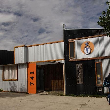 El Patagonico Hostel بويرتو ناتالز المظهر الخارجي الصورة