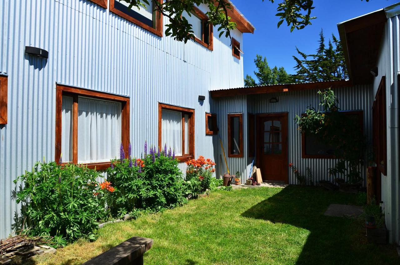 El Patagonico Hostel بويرتو ناتالز المظهر الخارجي الصورة